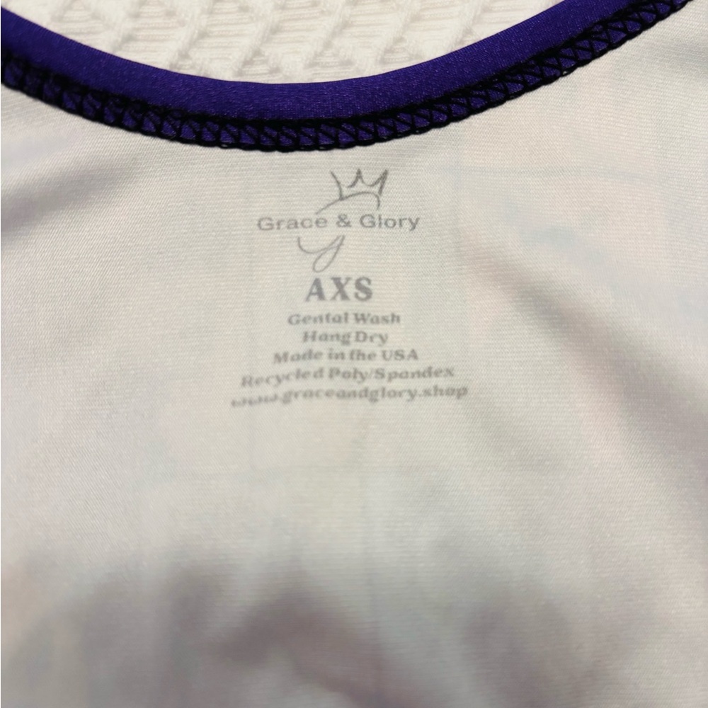 Taylor Swift leotard - Picture 4 of 5